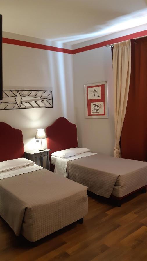 Albergo Moderno لوكا المظهر الخارجي الصورة