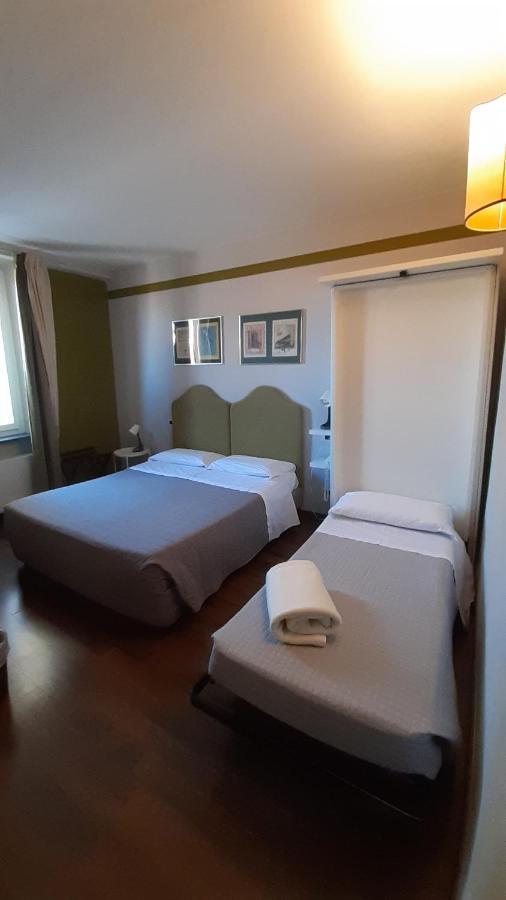 Albergo Moderno لوكا المظهر الخارجي الصورة