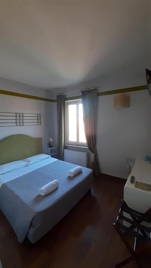 Albergo Moderno لوكا المظهر الخارجي الصورة
